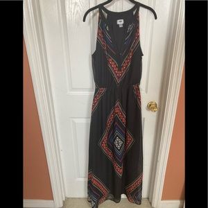 Old Navy Henley Maxi Dress Aztec, size Medium